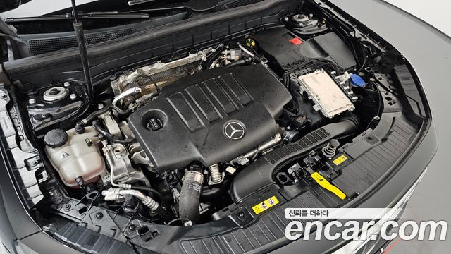 Mercedes-Benz GLB-Class (X247) GLB200 d 2023 — фото 6