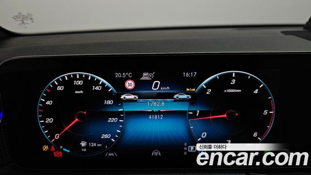 Mercedes-Benz GLB-Class (X247) GLB200 d 2023 — фото 8