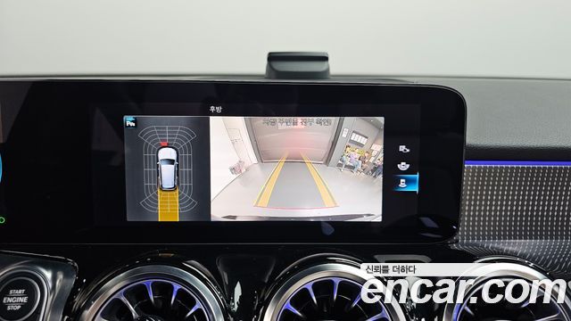 Mercedes-Benz GLB-Class (X247) GLB200 d 2023 — фото 15