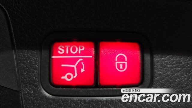 Mercedes-Benz GLB-Class (X247) GLB200 d 2023 — фото 19