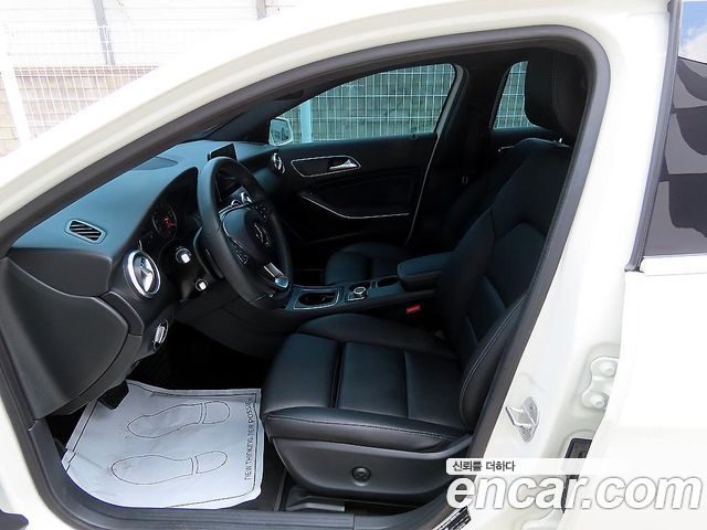 Mercedes-Benz A-Class (W176) A200 2018 — фото 5