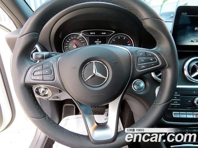 Mercedes-Benz A-Class (W176) A200 2018 — фото 8