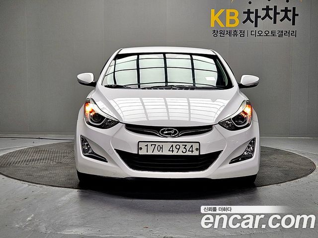 Hyundai Avante 1.6 GDi Smart Standard