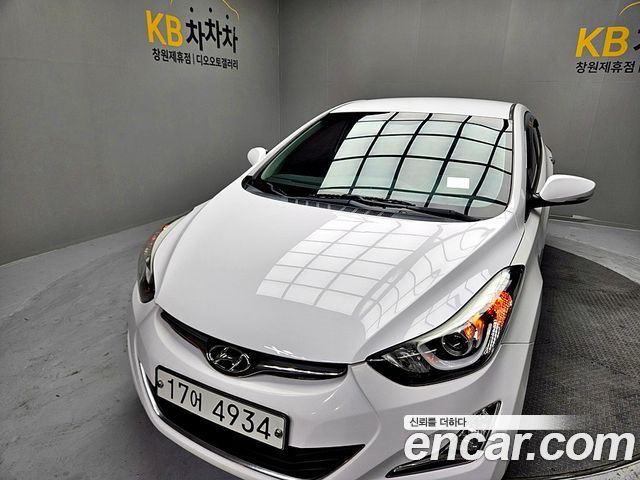 Hyundai Avante 1.6 GDi Smart Standard 2016 — фото 4