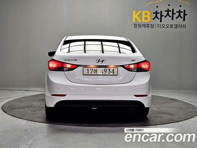 Hyundai Avante 1.6 GDi Smart Standard 2016 — фото 6