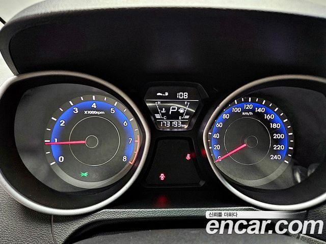 Hyundai Avante 1.6 GDi Smart Standard 2016 — фото 8