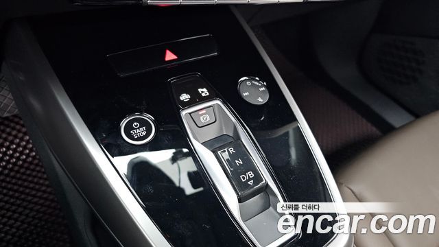 Audi Q4 e-tron (F4) 40 Premium 2023 — фото 9