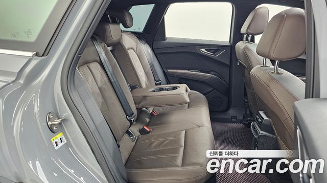 Audi Q4 e-tron (F4) 40 Premium 2023 — фото 12