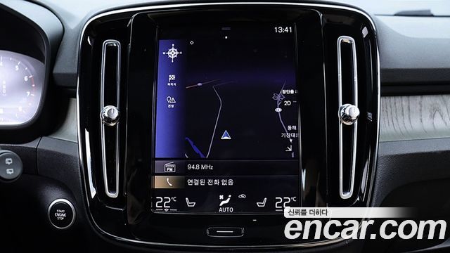Volvo XC40 B4 Inscription 2021 — фото 10