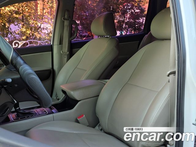 Kia Carnival 9-seater Luxury 2015 — фото 10