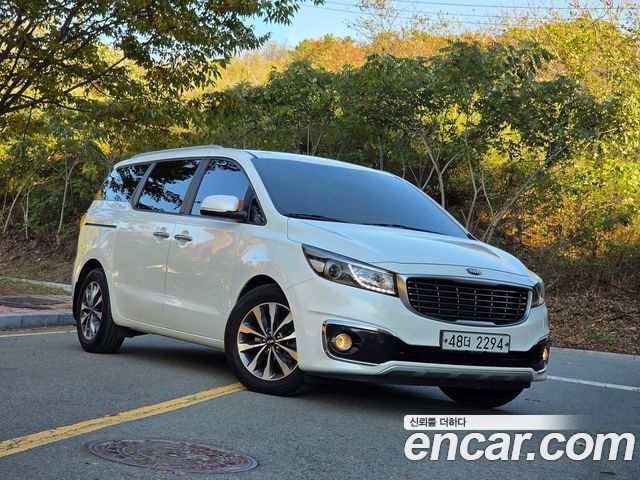 Kia Carnival 9-seater Luxury 2015 — фото 22