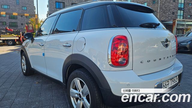 MINI Cooper D Countryman Standard 1st 2015 — фото 4