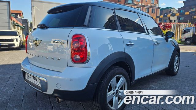 MINI Cooper D Countryman Standard 1st 2015 — фото 6