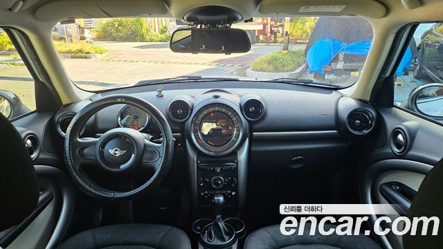 MINI Cooper D Countryman Standard 1st 2015 — фото 17