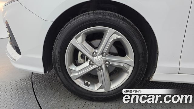 Hyundai Sonata New Rise LPI Modern 2018 — фото 5