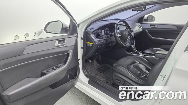 Hyundai Sonata New Rise LPI Modern 2018 — фото 10