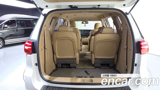 Kia Carnival 9-Seater Luxury 2019 — фото 20