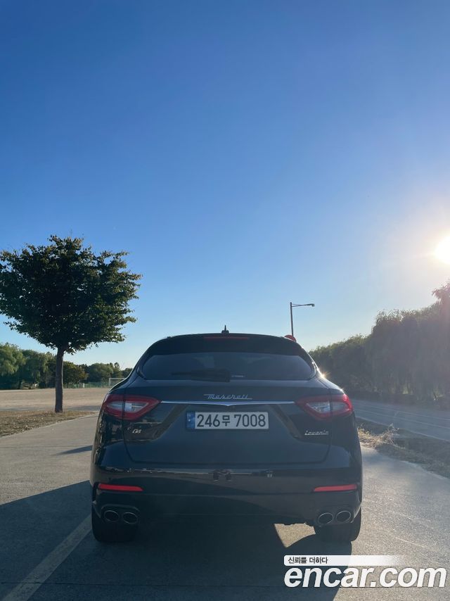 Maserati Levante 3.0 Diesel AWD GranLusso 2019 — фото 4