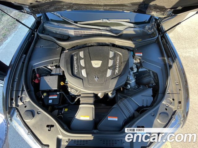 Maserati Levante 3.0 Diesel AWD GranLusso 2019 — фото 6