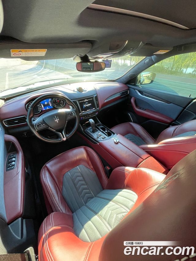 Maserati Levante 3.0 Diesel AWD GranLusso 2019 — фото 10