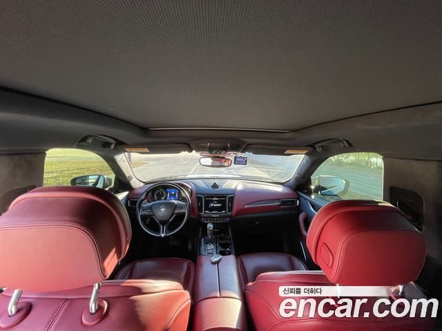 Maserati Levante 3.0 Diesel AWD GranLusso 2019 — фото 17