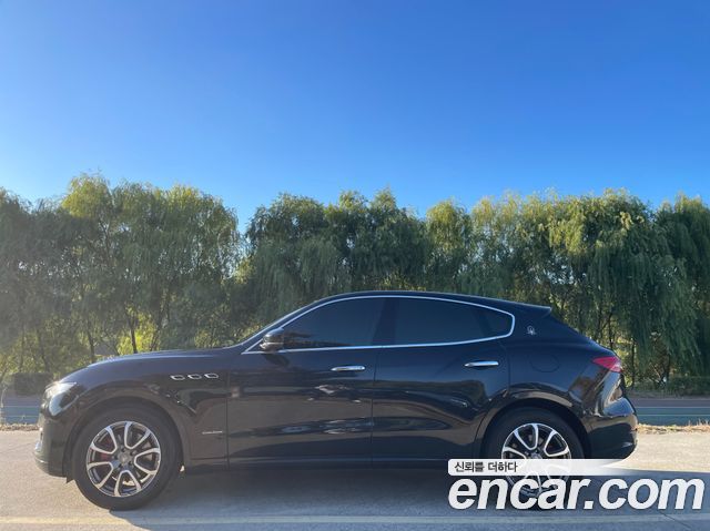 Maserati Levante 3.0 Diesel AWD GranLusso 2019 — фото 20