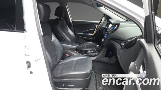 Hyundai Santa Fe (DM) Diesel(e-VGT) 2.0 2WD Premium 2013 — фото 11