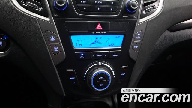 Hyundai Santa Fe (DM) Diesel(e-VGT) 2.0 2WD Premium 2013 — фото 15