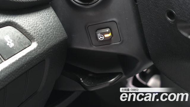 Hyundai Santa Fe (DM) Diesel(e-VGT) 2.0 2WD Premium 2013 — фото 18