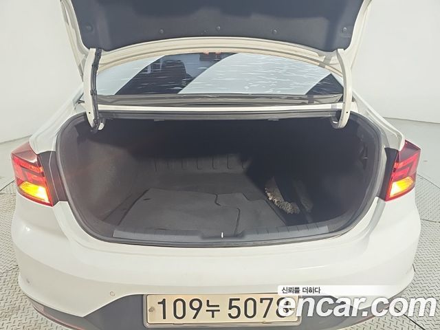 Hyundai Avante (AD) 1.6 Style 2019 — фото 23