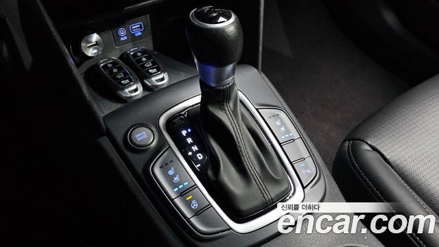 Hyundai Kona 1.6 Turbo 2WD Modern pop 2018 — фото 9