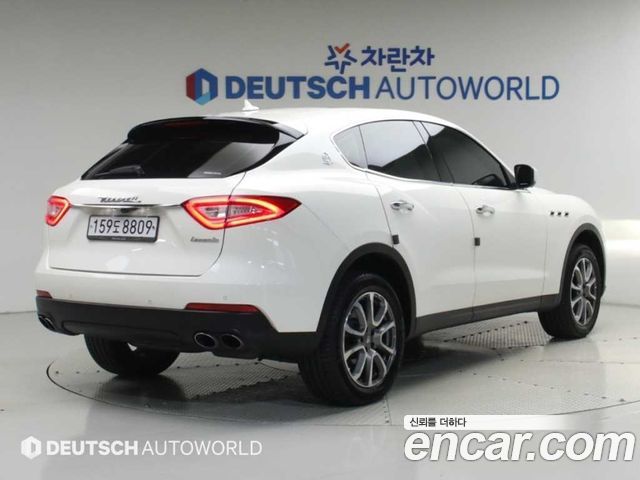Maserati Levante 3.0 AWD 2017 — фото 2