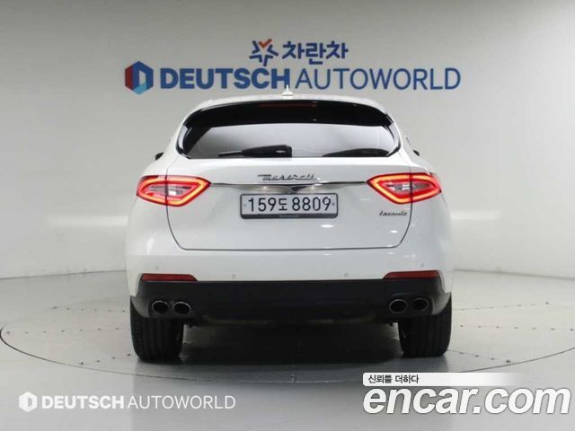 Maserati Levante 3.0 AWD 2017 — фото 4