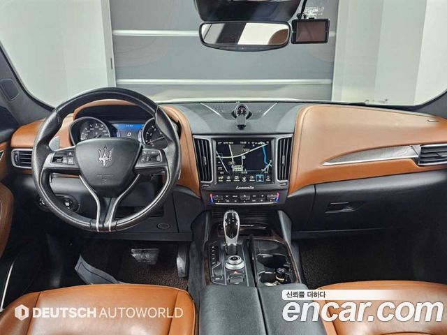 Maserati Levante 3.0 AWD 2017 — фото 7