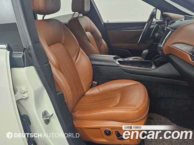 Maserati Levante 3.0 AWD 2017 — фото 10