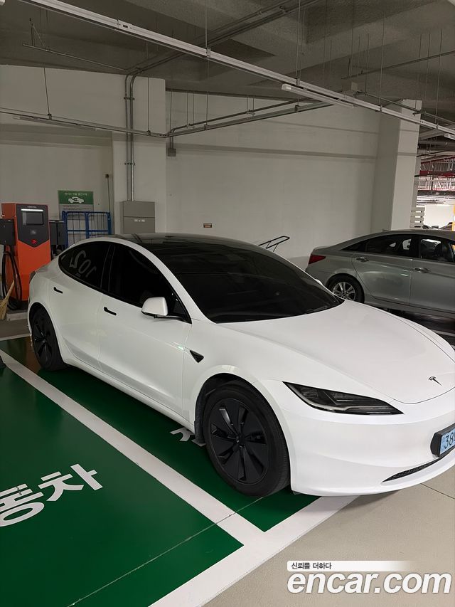 Tesla Model 3 RWD