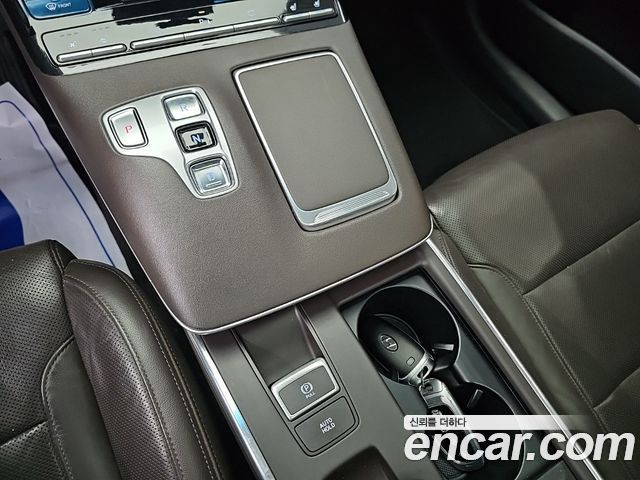 Hyundai Grandeur (IG) 2.5 Premium Choice 2020 — фото 8