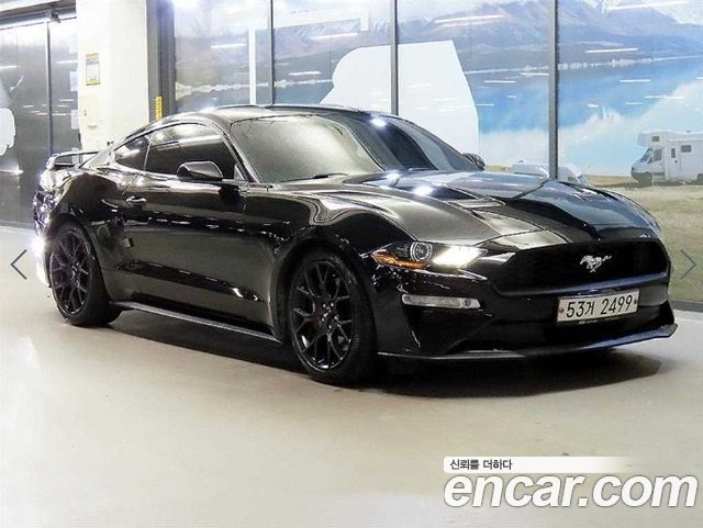 Ford Mustang Coupe