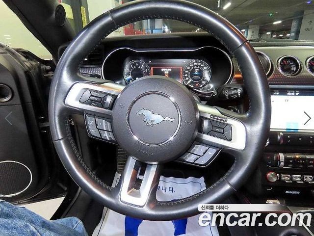 Ford Mustang Coupe 2018 — фото 8