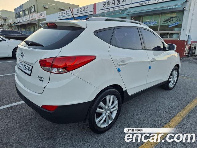 Hyundai Tucson ix Diesel 2WD X20 Special Pack 2013 — фото 2