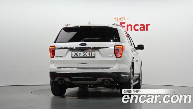 Ford Explorer 2.3 Limited 4WD 5th 2018 — фото 4