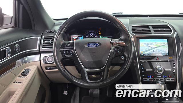 Ford Explorer 2.3 Limited 4WD 5th 2018 — фото 14