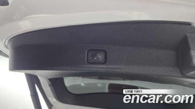 Ford Explorer 2.3 Limited 4WD 5th 2018 — фото 18