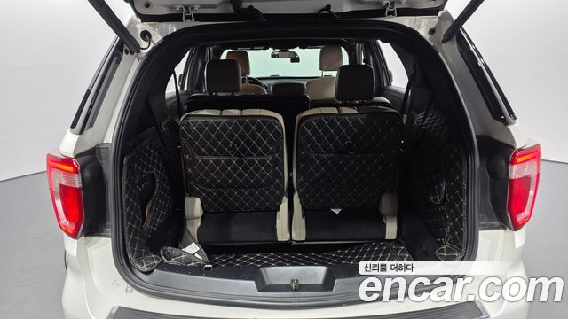 Ford Explorer 2.3 Limited 4WD 5th 2018 — фото 19
