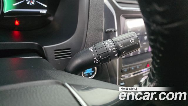 Ford Explorer 2.3 Limited 4WD 5th 2018 — фото 29