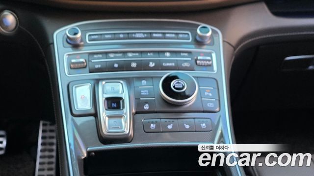 Hyundai Santa Fe Diesel 2.2 2WD Prestige 2021 — фото 8