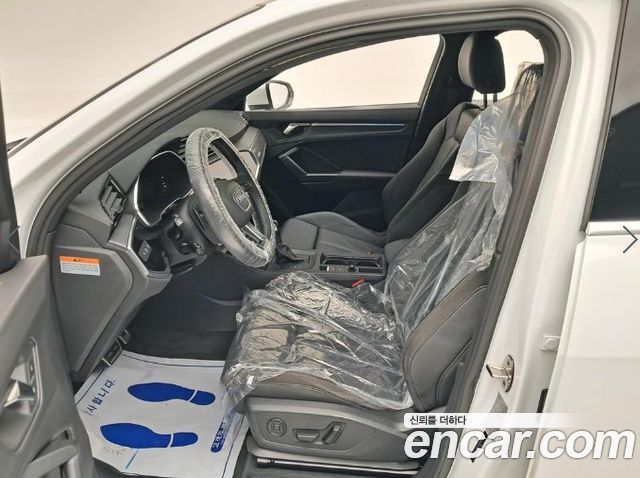 Audi Q3 (F3) 35 TDI Premium Sportback 2022 — фото 15