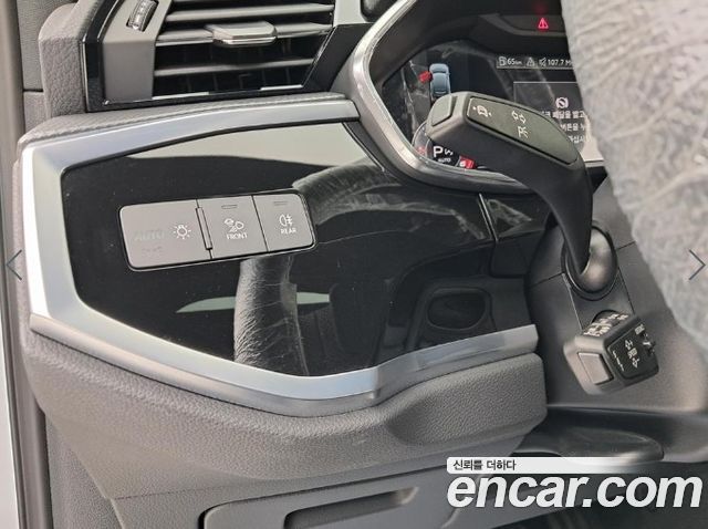 Audi Q3 (F3) 35 TDI Premium Sportback 2022 — фото 17