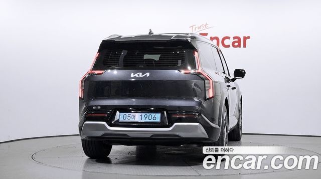 Kia EV9 Long Range 4WD Earth 2024 — фото 4