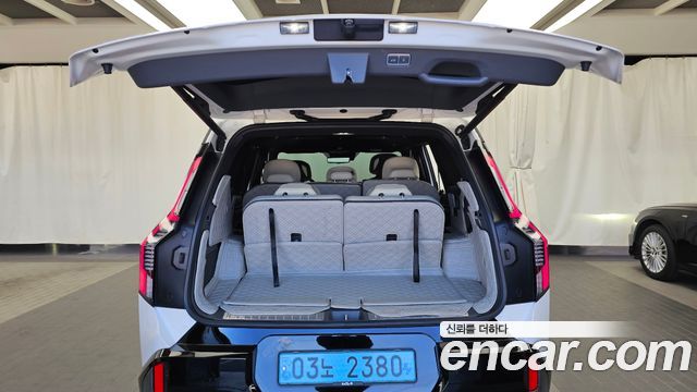Kia EV9 Long Range 4WD GT Line 2024 — фото 20